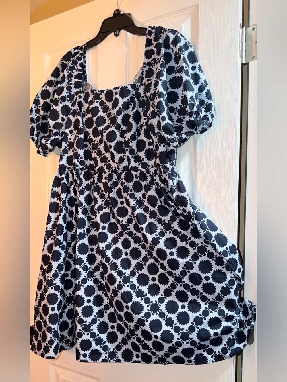 Women's Time & Tru Size XL 16-18 Puff Sleeve Mini Dress Blue & Navy Floral